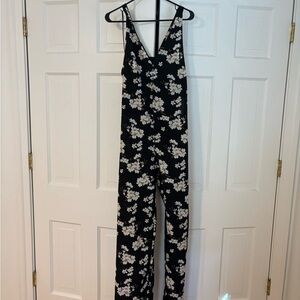 Chic Black Floral Jumpsuit